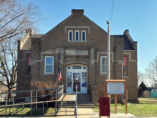 Photo of Auld-Doudna Public Library